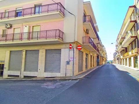 negozio in affitto a Castellana Grotte