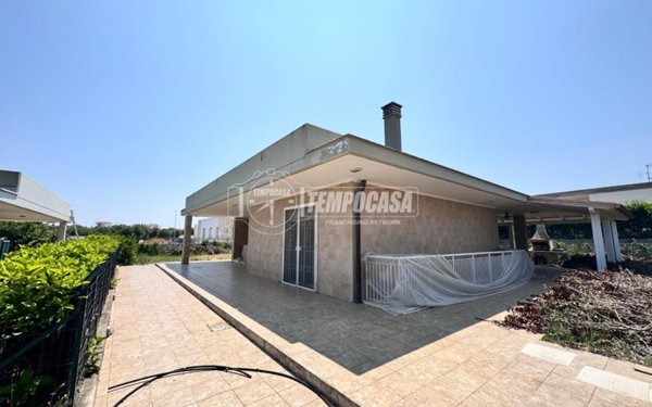 casa indipendente in affitto a Cellamare