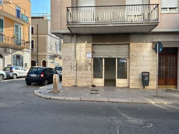 locale commerciale in affitto a Conversano