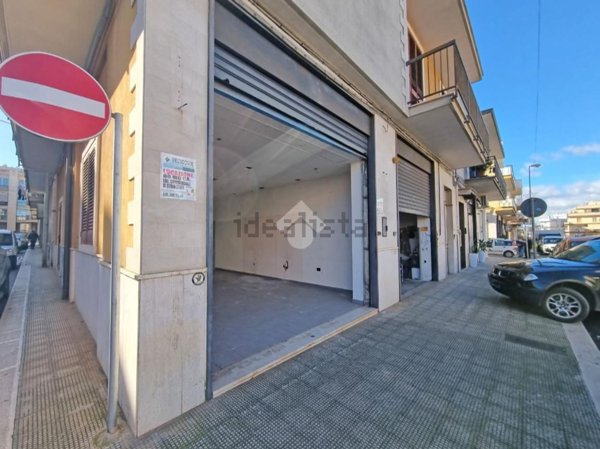 locale commerciale in affitto a Conversano