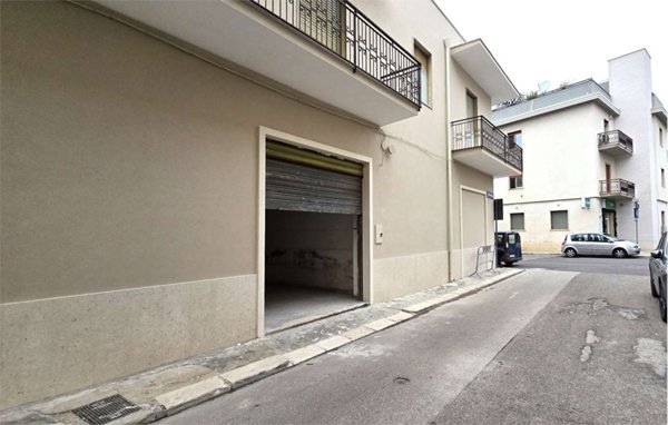 negozio in affitto a Conversano