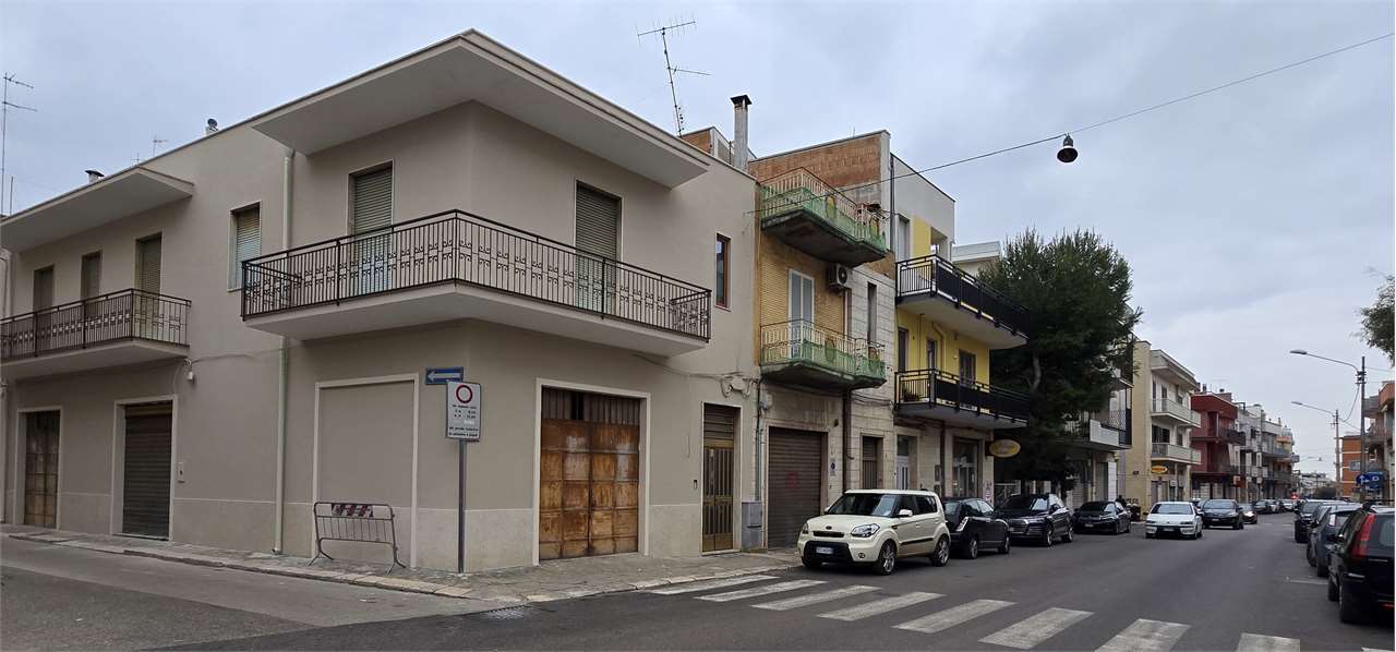 negozio in affitto a Conversano