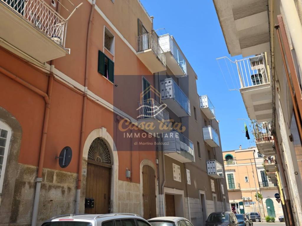 locale commerciale in affitto a Corato