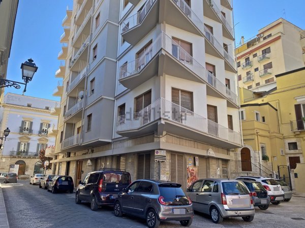 locale commerciale in affitto a Corato in zona Centro Storico