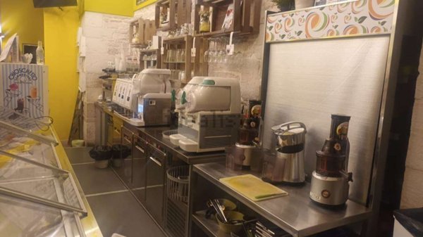 negozio in affitto a Corato