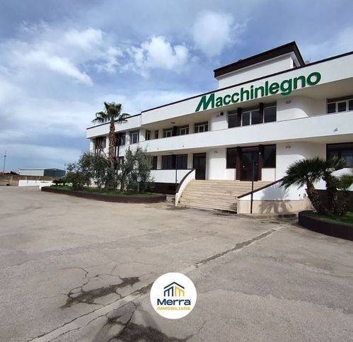 locale commerciale in affitto a Corato