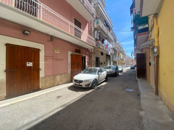 locale commerciale in affitto a Corato