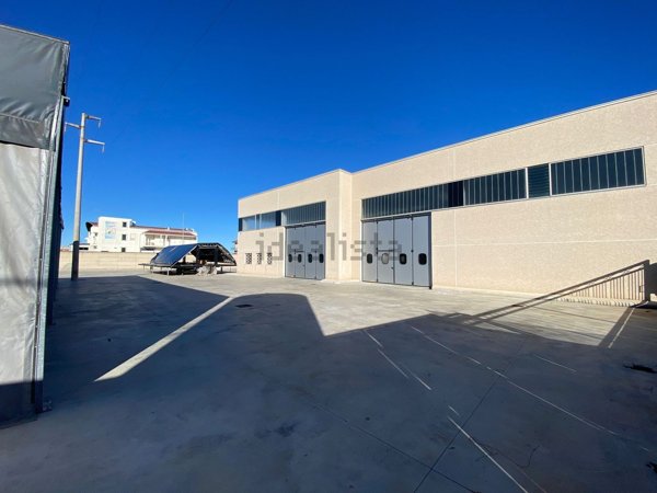 capannone in affitto a Corato