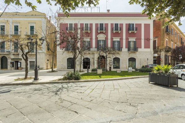 locale commerciale in affitto a Corato