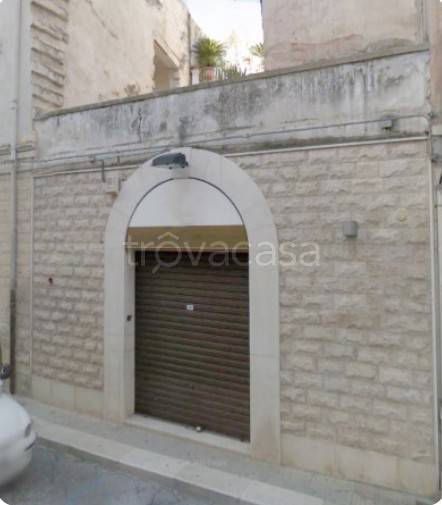 negozio in affitto a Corato in zona Centro Storico