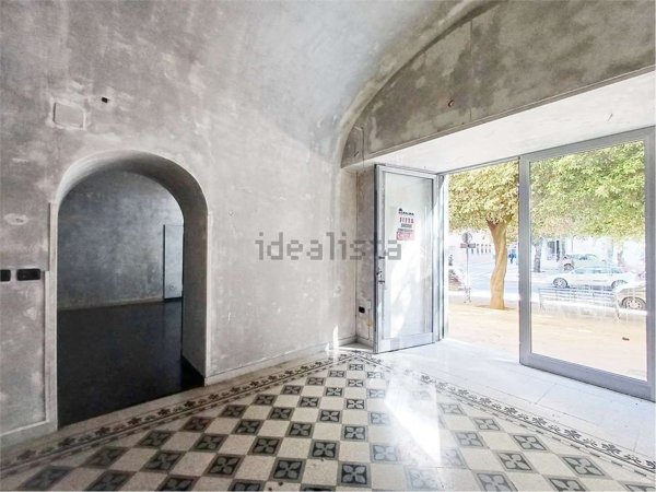 locale commerciale in affitto a Corato