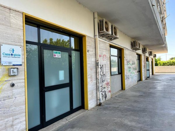 negozio in affitto a Gioia del Colle