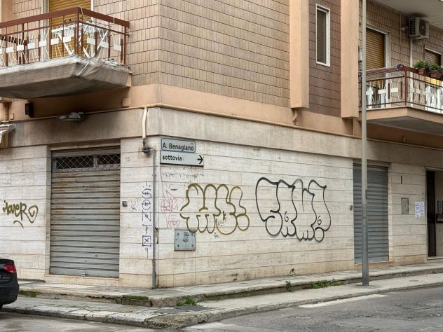 locale commerciale in affitto a Gioia del Colle