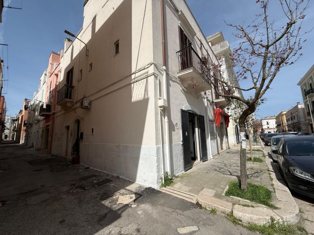 locale commerciale in affitto a Gioia del Colle