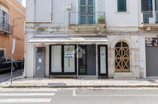 locale commerciale in affitto a Gioia del Colle