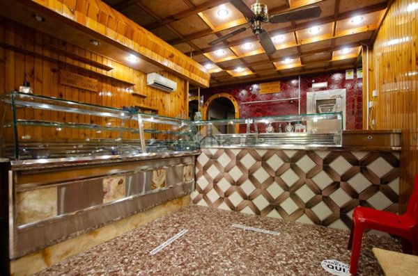 locale commerciale in affitto a Gioia del Colle