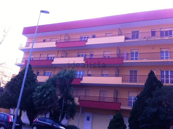 locale commerciale in affitto a Gioia del Colle in zona Monte Sannace