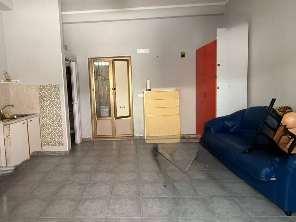 locale commerciale in affitto a Giovinazzo