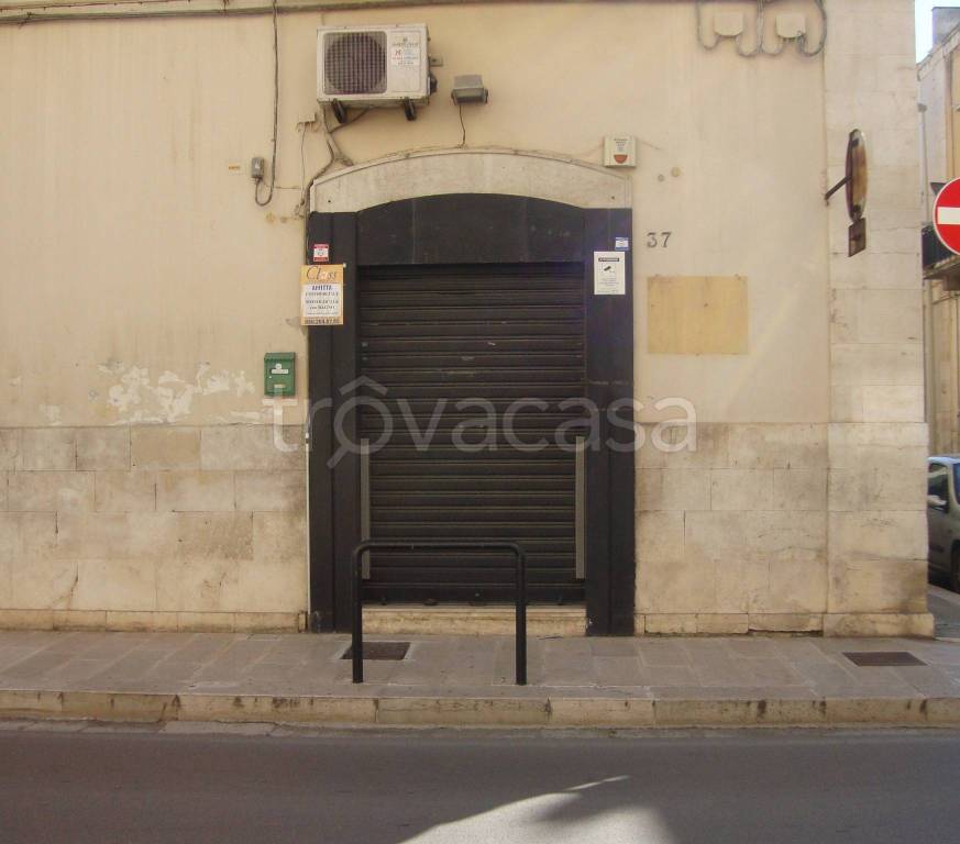 negozio in affitto a Giovinazzo