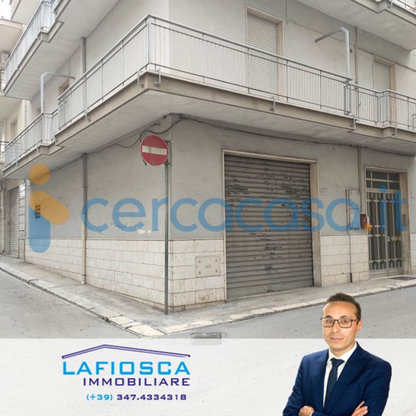 locale commerciale in affitto a Gravina in Puglia