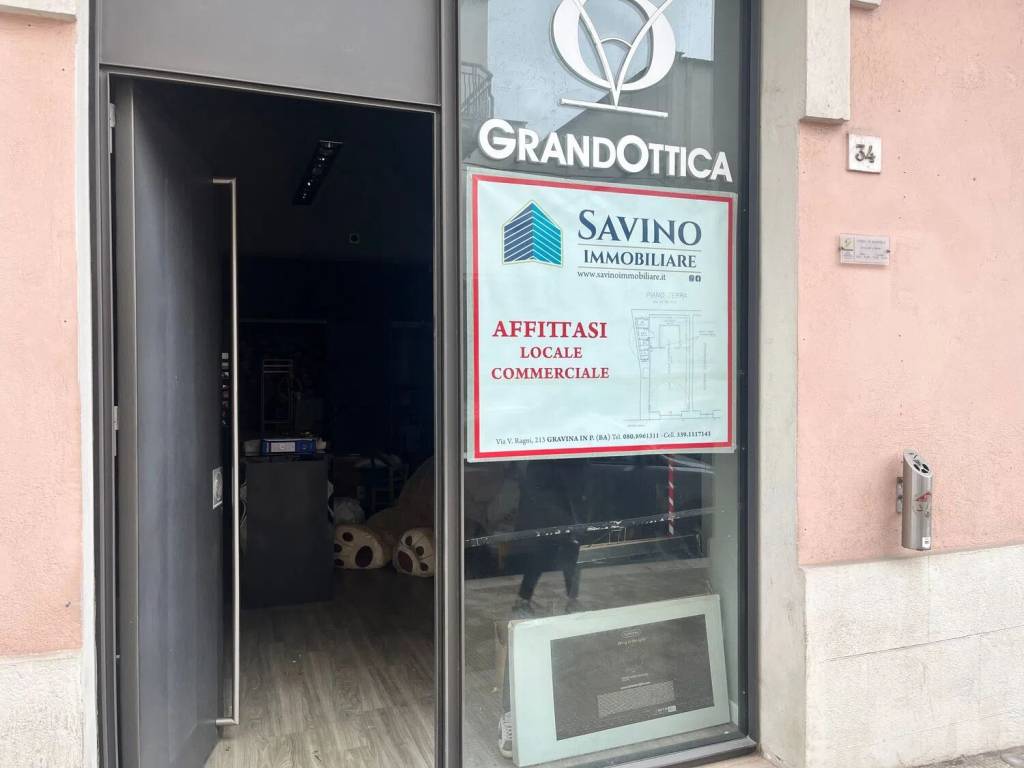 negozio in affitto a Gravina in Puglia in zona Centro Città