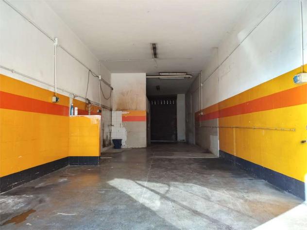 locale commerciale in affitto a Gravina in Puglia