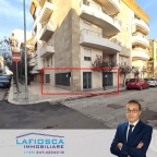 locale commerciale in affitto a Gravina in Puglia