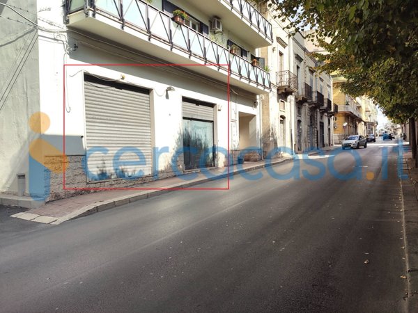 locale commerciale in affitto a Gravina in Puglia