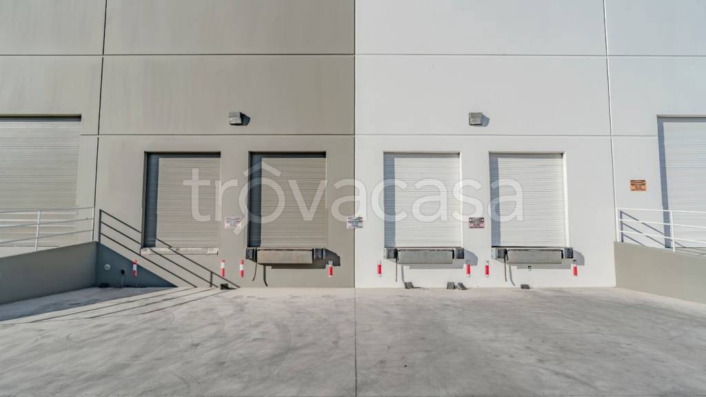 locale commerciale in affitto a Modugno