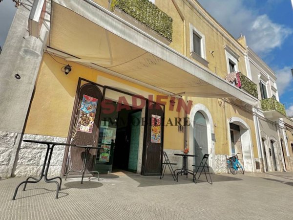 negozio in affitto a Modugno