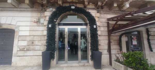 locale commerciale in affitto a Modugno