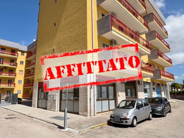 negozio in affitto a Modugno