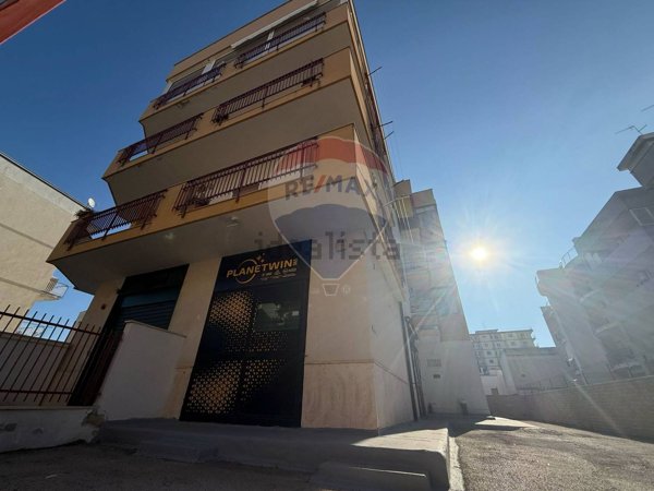 locale commerciale in affitto a Modugno