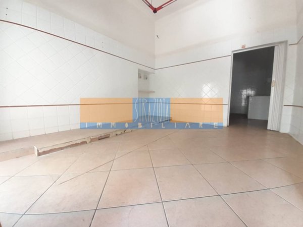 locale commerciale in affitto a Modugno