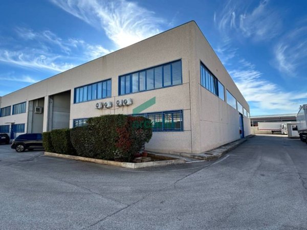 ufficio in affitto a Modugno