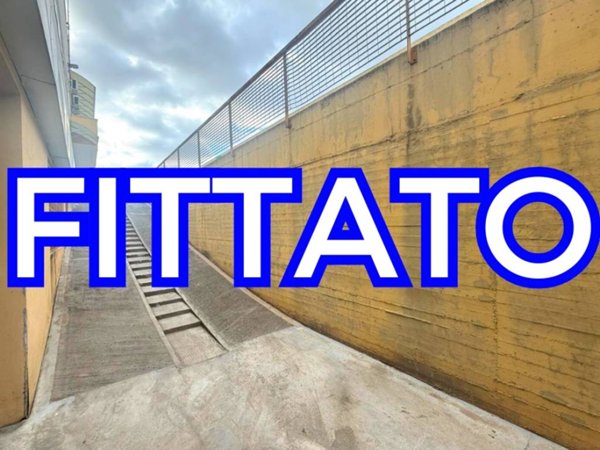 locale commerciale in affitto a Modugno