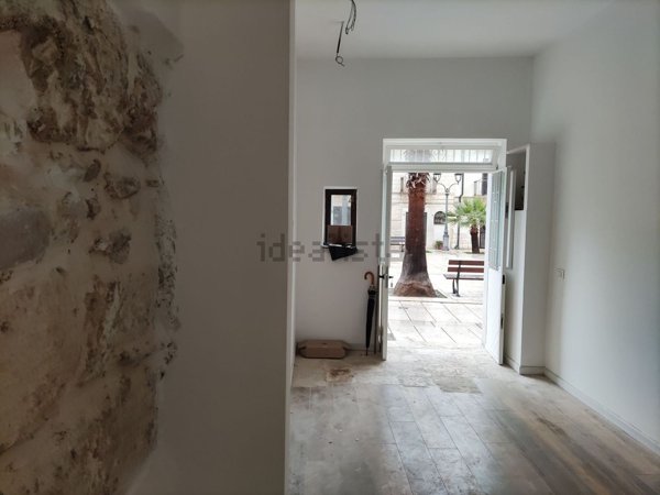 locale commerciale in affitto a Modugno