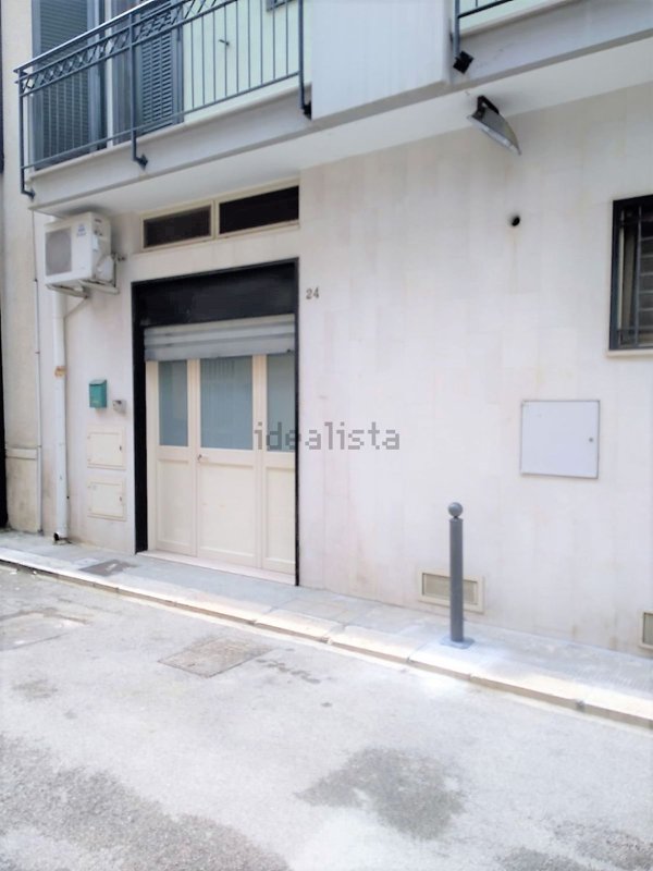 locale commerciale in affitto a Modugno