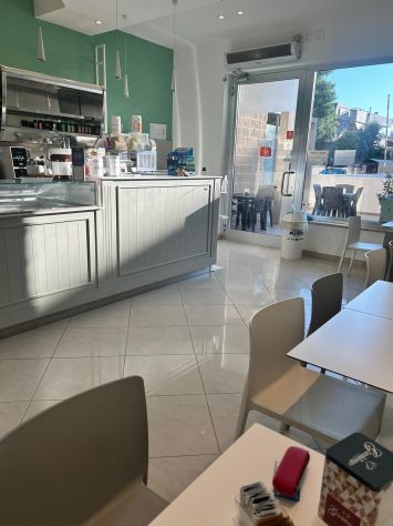 negozio in affitto a Modugno