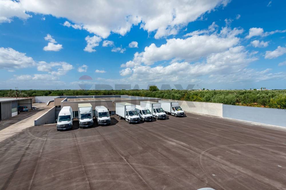 locale di sgombero in affitto a Modugno