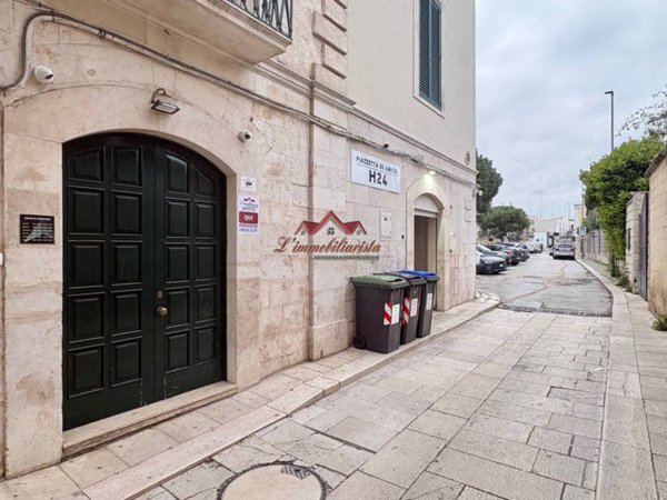 negozio in affitto a Modugno