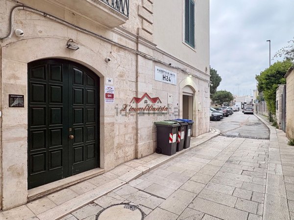 locale commerciale in affitto a Modugno