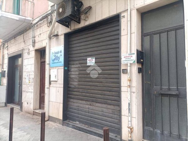 negozio in affitto a Mola di Bari