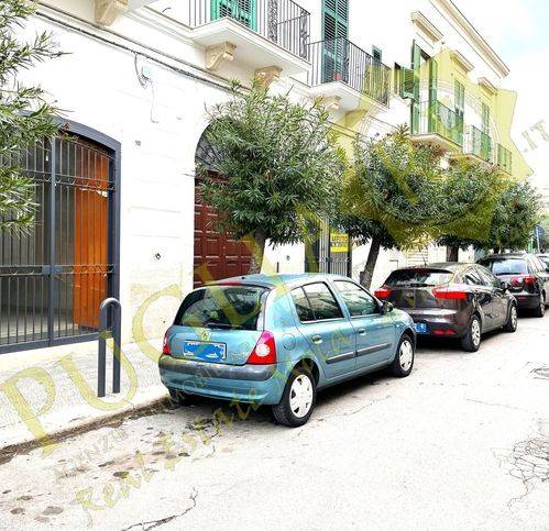 negozio in affitto a Mola di Bari