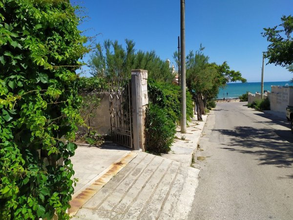 casa indipendente in affitto a Mola di Bari in zona Cozze