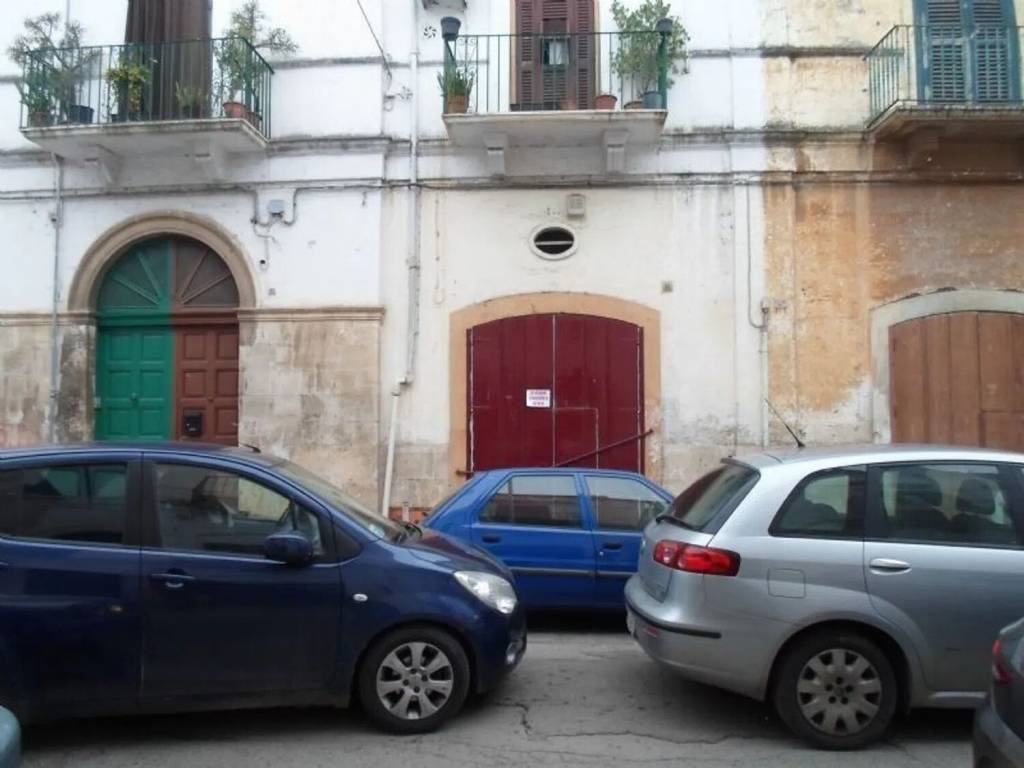 negozio in affitto a Mola di Bari