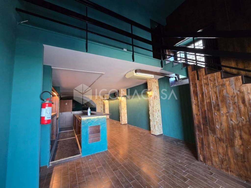 negozio in affitto a Molfetta