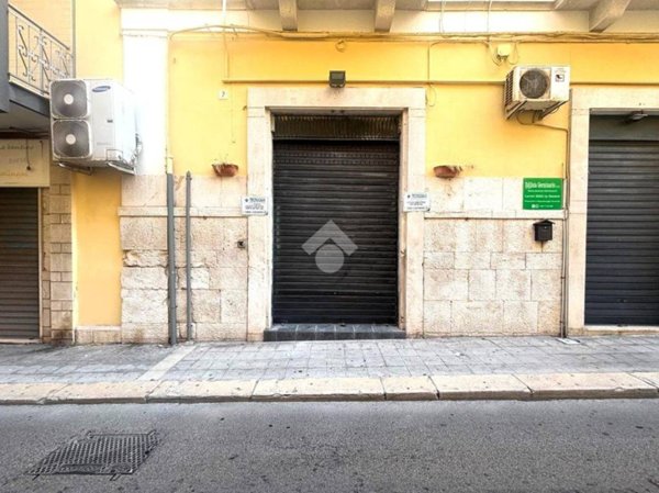 locale commerciale in affitto a Molfetta