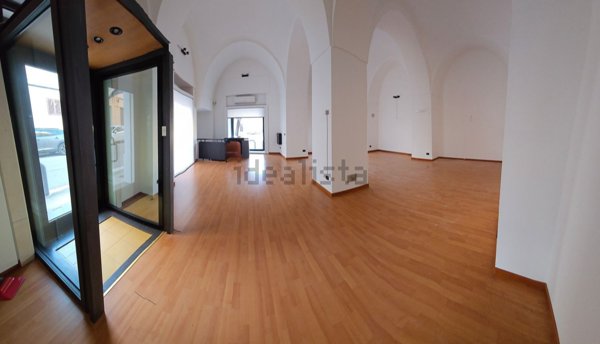 locale commerciale in affitto a Monopoli