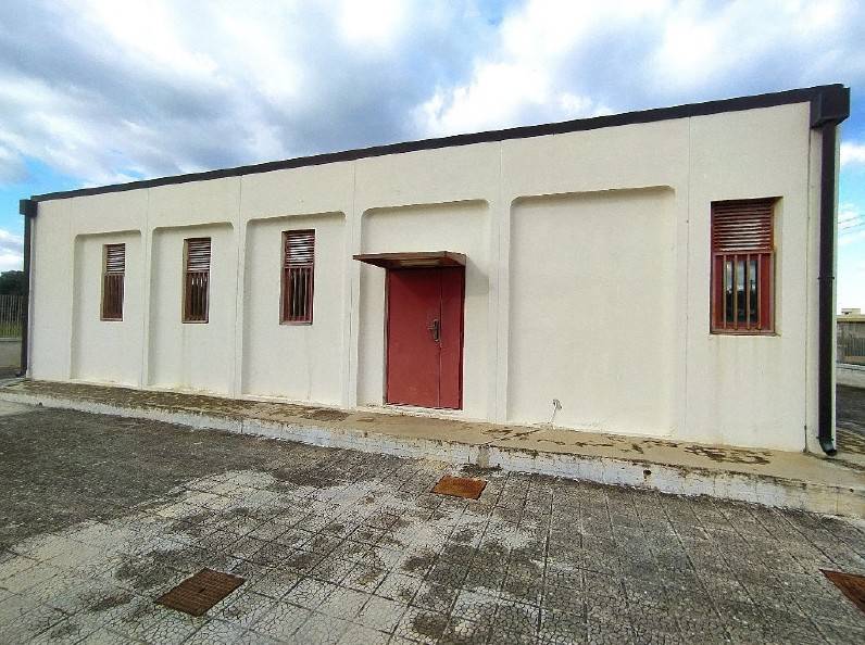 locale commerciale in affitto a Monopoli